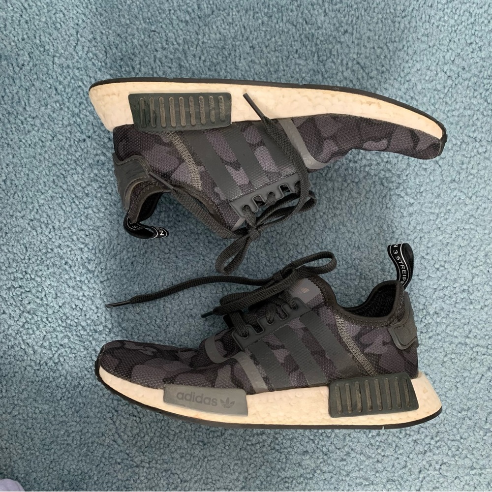 Adidas NMD_R1 Sneaker Shoe - Picture 3 of 7